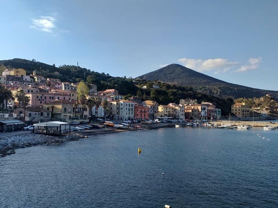 Appartamenti Estivi Anna E Pino Rio Marina Exteriör bild